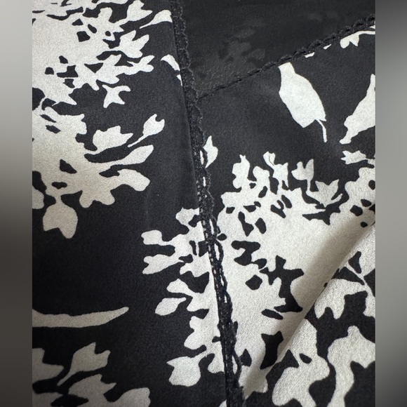 Ann Taylor Floral Black and White Dress Size 8 - Picture 6 of 6